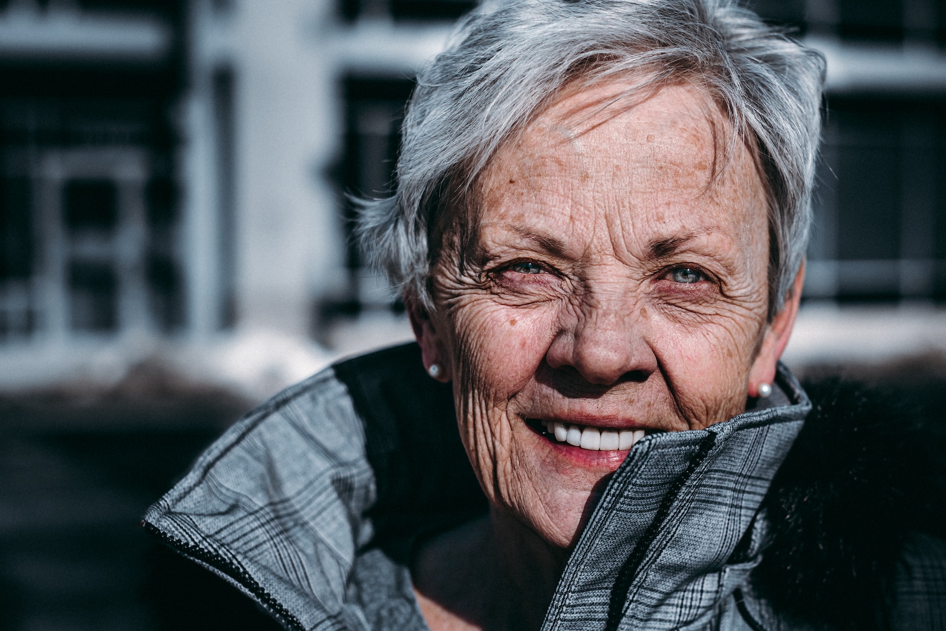 veneers for seniors - older woman smiling